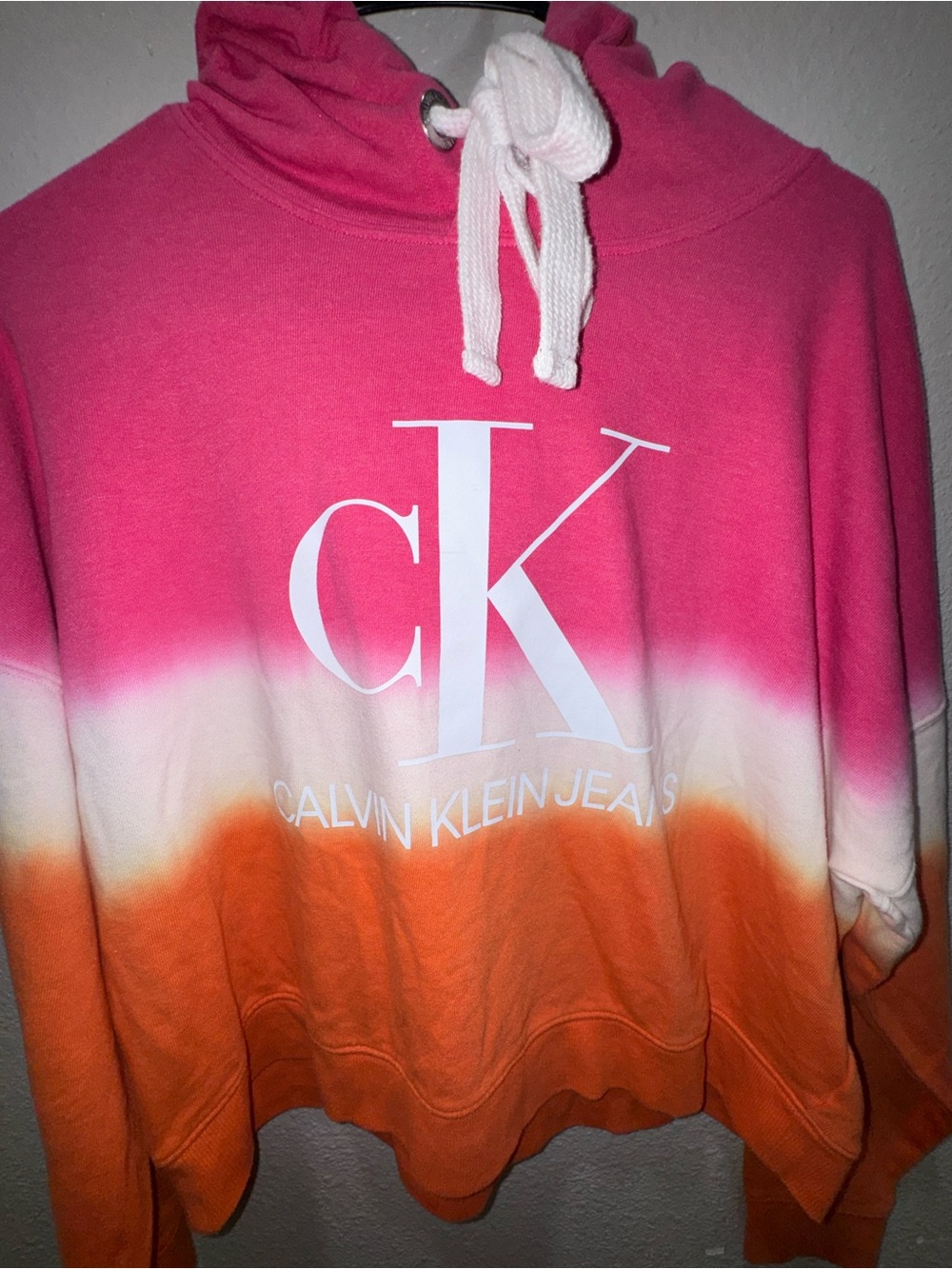 Sweater Subcategory Classification - Picture 2 of 5